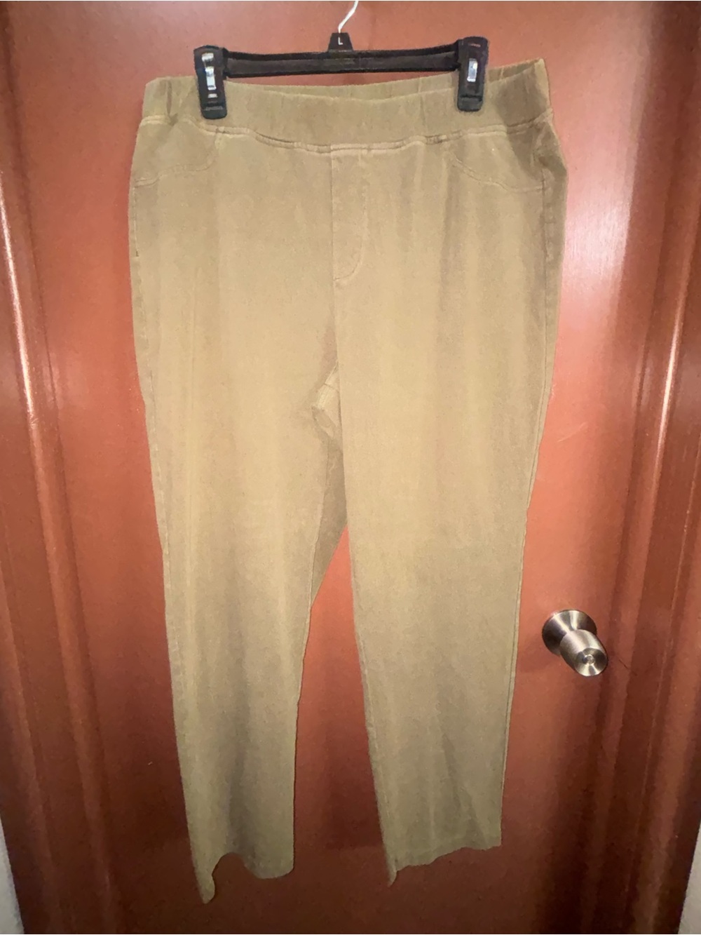 Women’s Stretch Casual Pants in Olive/Tan
